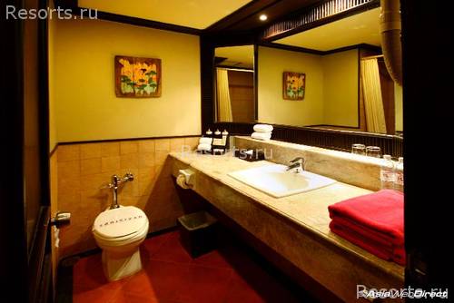 Kata Beach Resort & Spa 17
